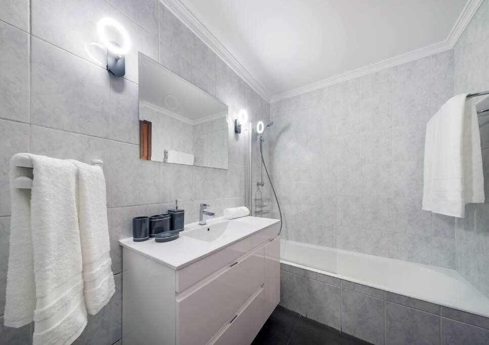 Alex Apartment 푼샬 외부 사진